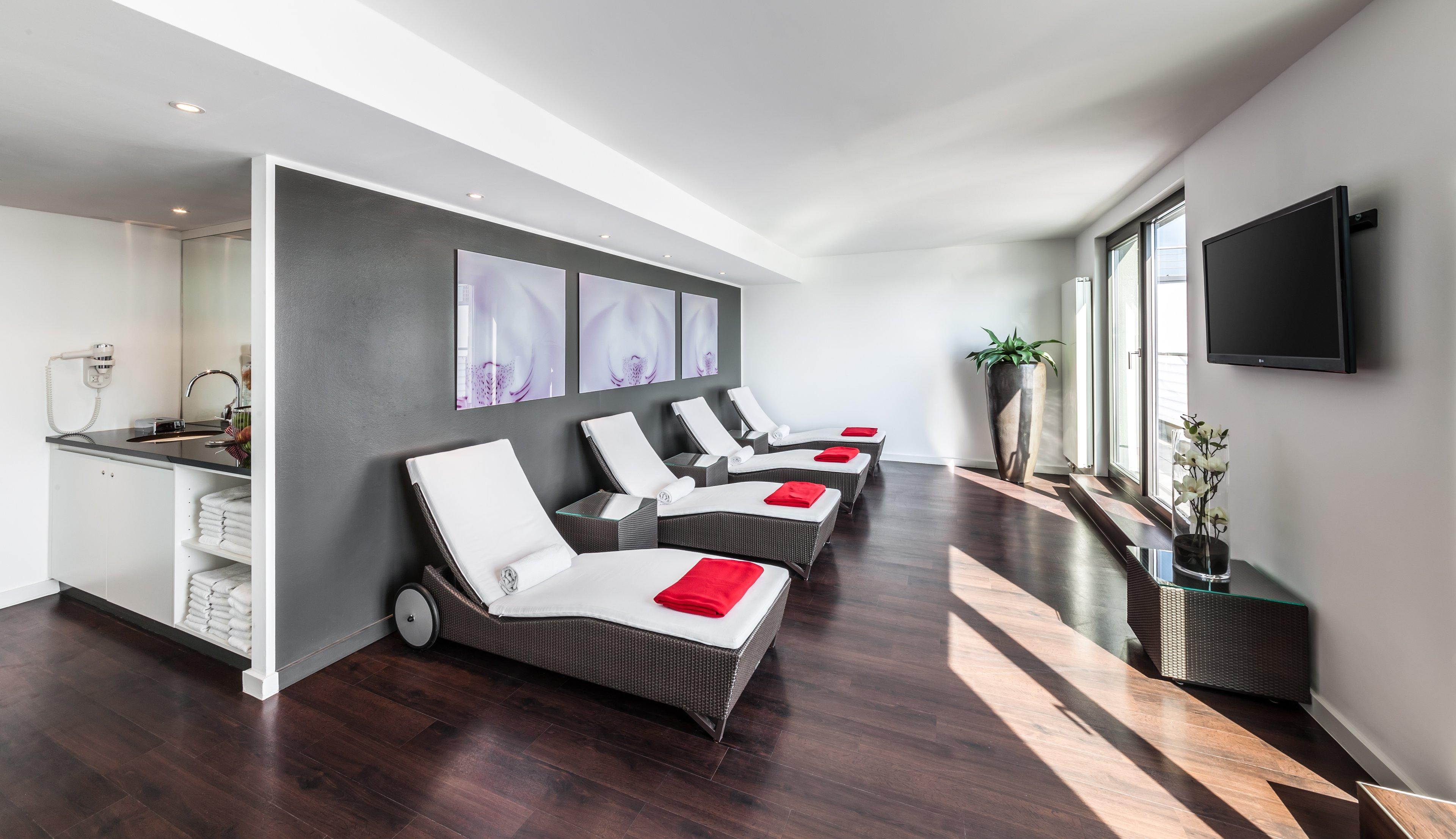- Westpark By Ihg Hotel 4*
